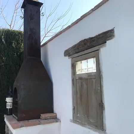 Al Pie De La Sierra Del Pozo *